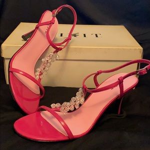 Brand new fuchsia heels